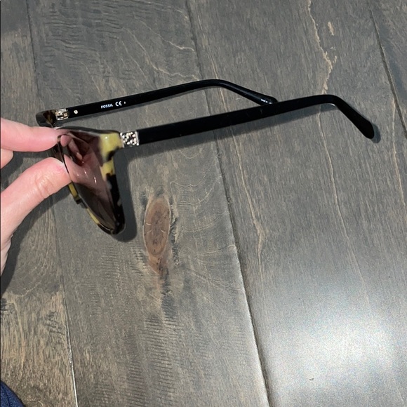 Fossil Women’s Billie Butterfly sunglasses - Picture 4 of 5